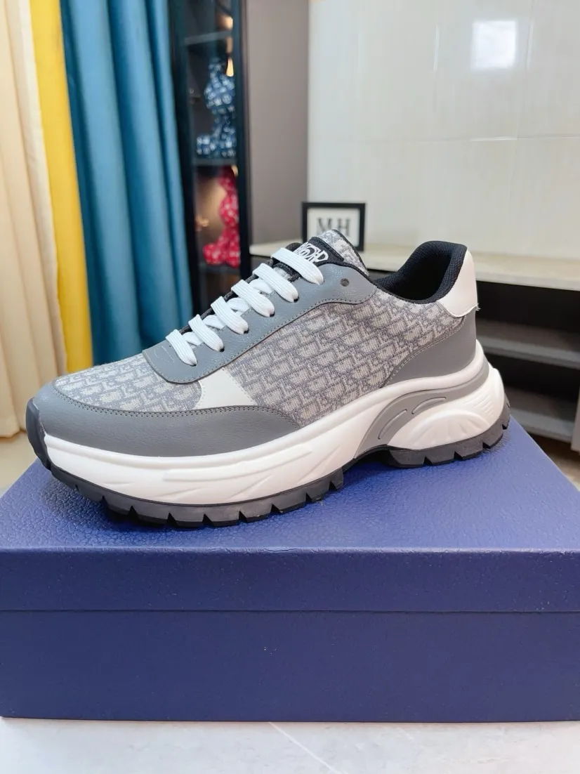 Men's men's shoes 💰438🌹🌹【Dior】Best-selling official website world premiere🔝High-end men's shoes brand official website latest series: The upper is made of imported cowhide with specially designed fabrics➕Mesh breathable lining. Make walking more convenient and comfortable! Compared with the official quality, Midea’s 1:1 replica. Create a fashionable personality to set off your uniqueness! A must-have for trendy men! Classic style. Men's sizes: 38-44.